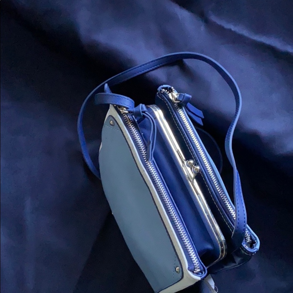 Purse - Picture 2 of 3